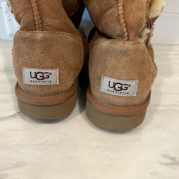 Ugg Bailey Button Boots Ladies size 10 - Picture 8 of 13